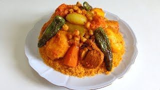 Couscous tunisien au poulet  كسكسي تونسي بالدجاج [upl. by Wylma]