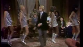 claude françois chante quotbelindaquot 9 decembre 1972 [upl. by Farrand51]