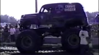 Grave Digger 2011 Monsters on the Beach Virginia Beach HD [upl. by Annoyt]