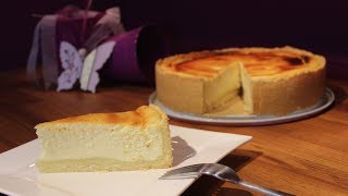 bester Käsekuchen  Sallys Classics  Sallys Welt [upl. by Alrak545]