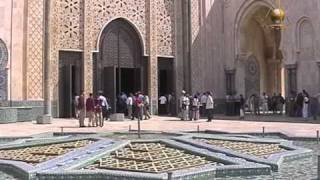 Maroc  La mosquée Hassan II à Casablanca [upl. by Ynnaffit]