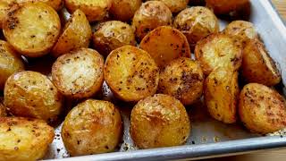 Crispy Roasted Baby Potatoes [upl. by Saxon356]