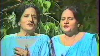 Kale Rang Da Paranda Surinder Kaur And Narinder Kaur [upl. by Tavie]