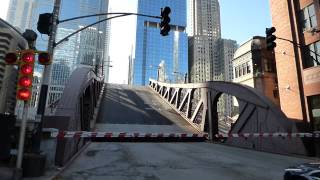 Raising bridge in Chicago [upl. by Dewar]