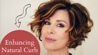 HOW TO STYLE LAYERED SHORT NATURAL CURLY HAIR  Dominique Sachse [upl. by Agnot885]