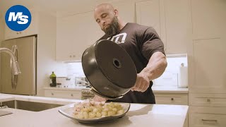 What Bodybuilders Eat for Lunch  Fouad Abiads Easy Meal [upl. by Annabela794]