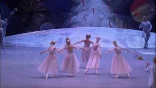 Bolšoj balet Louskáček  květinový valčíkBolshoi Ballet The Nutcracker  Waltz of the Flowers [upl. by Lateh227]